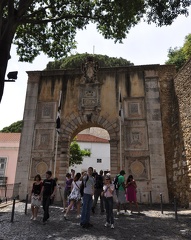 Castelo de S o Jorge Entrance2